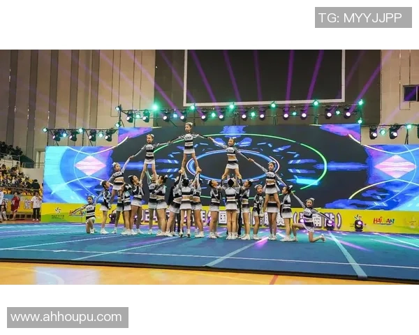 冲!冲!冲!!!2025UCI格兰芬多国际系列赛(海南站)热情开赛