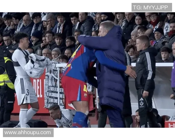 奥尔默：巴萨坚持的理念已证明其价值，弗里克现在状况平缓